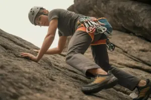 Read more about the article 8 Hiking Outfits & Gear Combos for Every Type of Trail