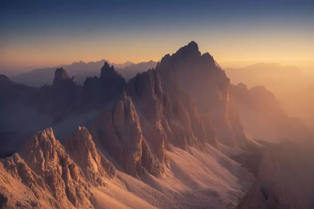 Master The Art Of Timing And Light For Mountain Photography