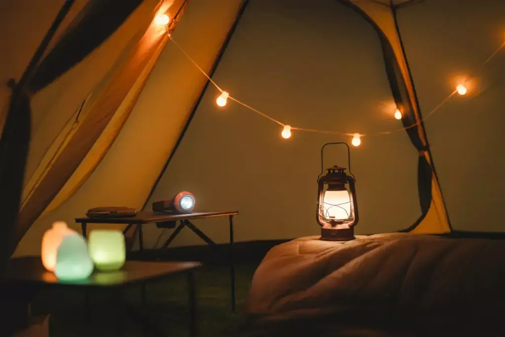 Smart Tent Lighting System With Dimmable Lantern Red Light And Emergency Glow Sticks