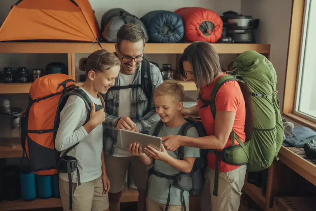 Group Family Hiking Organization Family With Individual Packs And Shared Gear