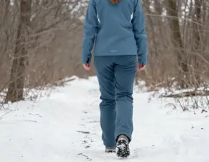 Read more about the article 9 Best Winter Hiking Pants for Women: Insulated & Windproof Options