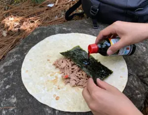 Read more about the article 8 Easy Foods to Pack for Camping (No Cooler Needed!)